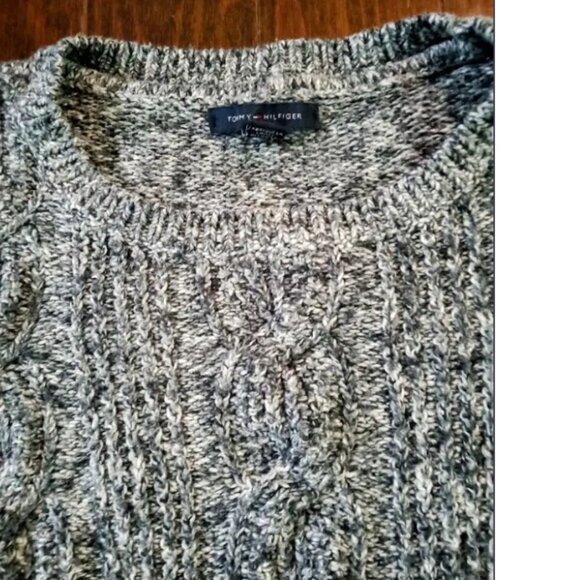Tommy Hilfiger Double L Cable Knit Sweater with Crew Neck - Women's XS - Picture 2 of 3